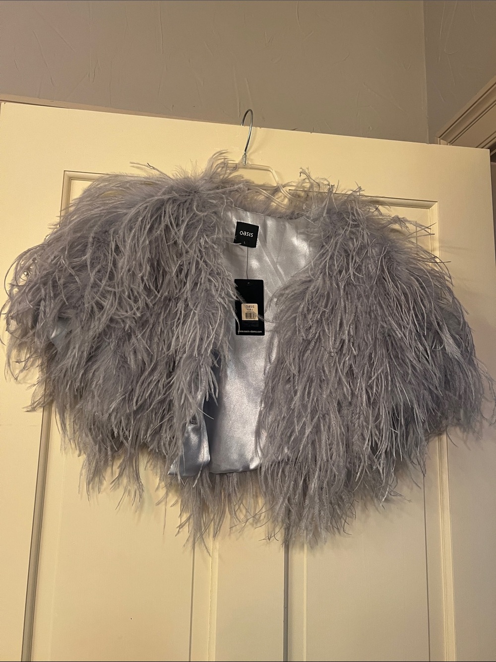 Vtg 70s NWT Oasis Ostrich Feathered Bolero Wrap in Light Gray L (one size)